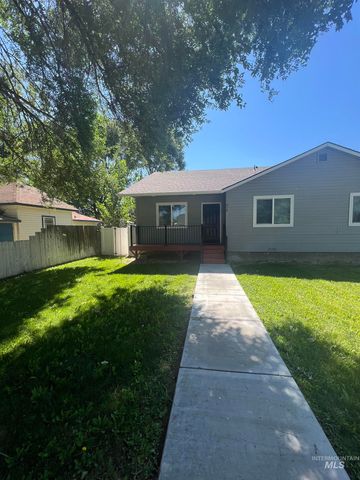 $1,550 | 316 12th Avenue North | North Nampa