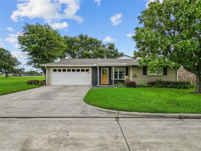 $269,900 | 1322 29th Street North | Texas City