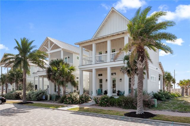 $1,100,000 | 116-7 7 Day Weekend Street | Port Aransas