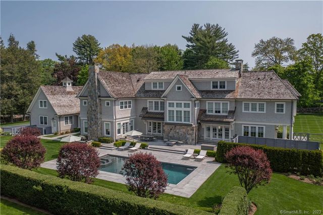 New canaan homes