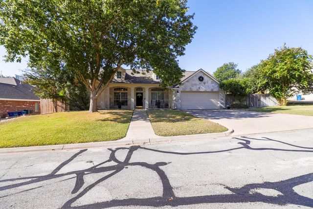 $575,000 | 1821 Mount Laurel Trail | Kerrville