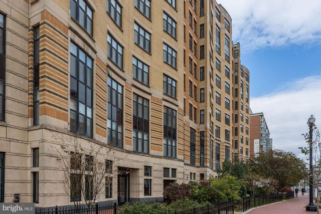 $489,900 | 400 Massachusetts Avenue Northwest, Unit 922 | Downtown-Penn Quarter