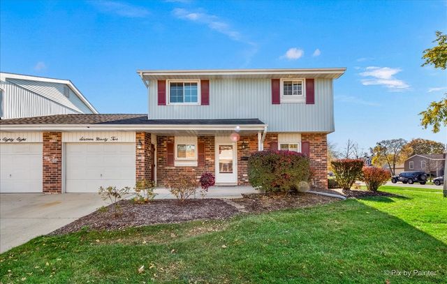 $325,000 | 1692 Castbourne Court | Wheaton