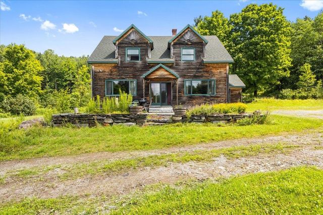 $699,000 | 624 B Daniels Pond Road | Glover