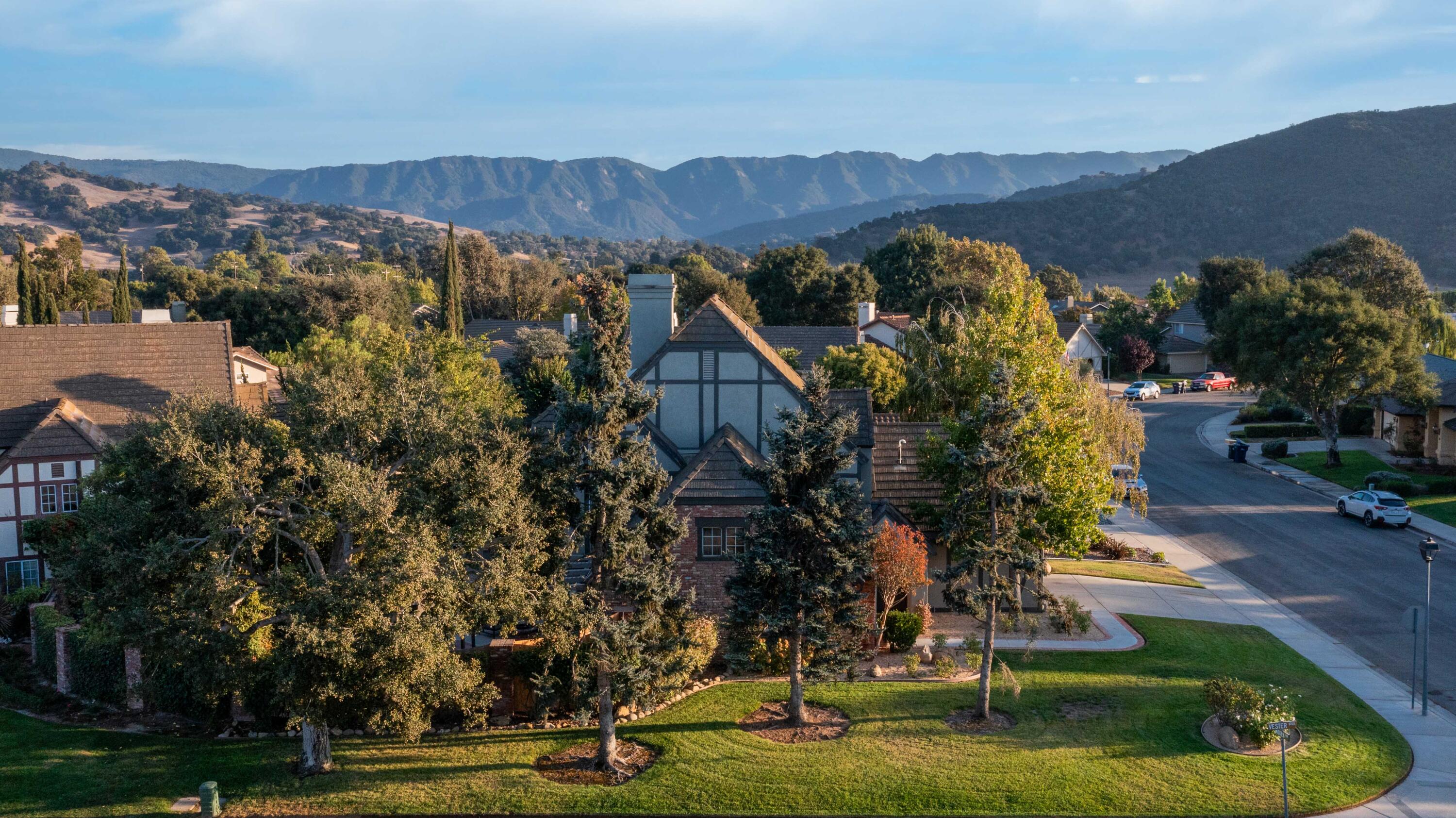 350_midten_hof_solvang_ca_mls-28