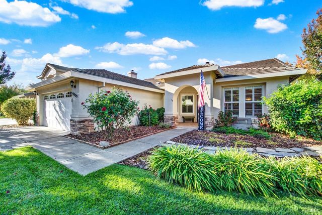 $1,199,000 | 4039 Lloyd Drive | Vineyard Estates