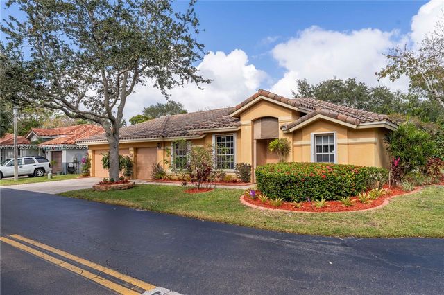 $605,000 | 3425 Dunes Vista Drive | Palm Aire