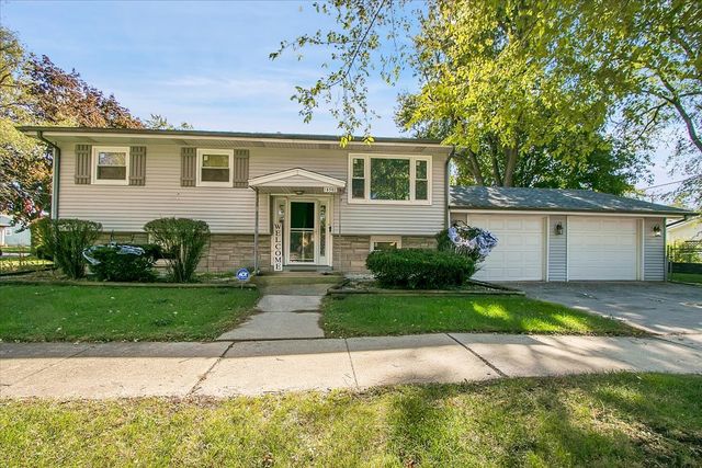 $284,900 | 18502 Oak Avenue | Lansing