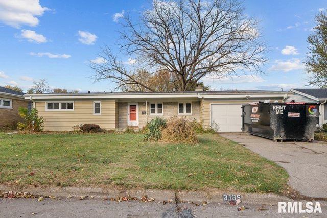 $189,900 | 3135 11th Avenue A | Moline