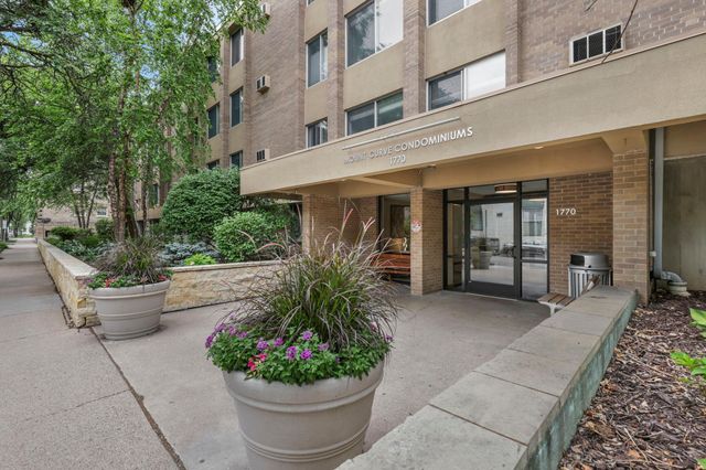 $1,450 | 1770 Bryant Avenue South, Unit 109 | Lowry Hill