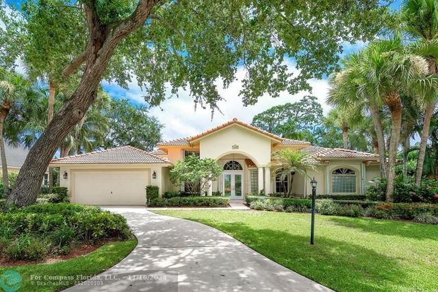 $1,350,000 | 2805 Hampton Circle East | Delray Beach