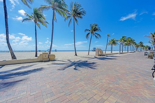 $430,000 | 315 Van Buren Street, Unit 104B | South Central Beach