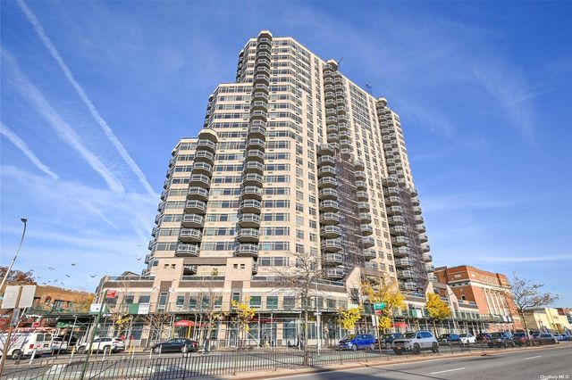 $688,000 | 112-01 Queens Boulevard, Unit 8F | Forest Hills