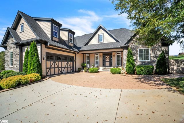 $859,900 | 101 Deer Thicket Way