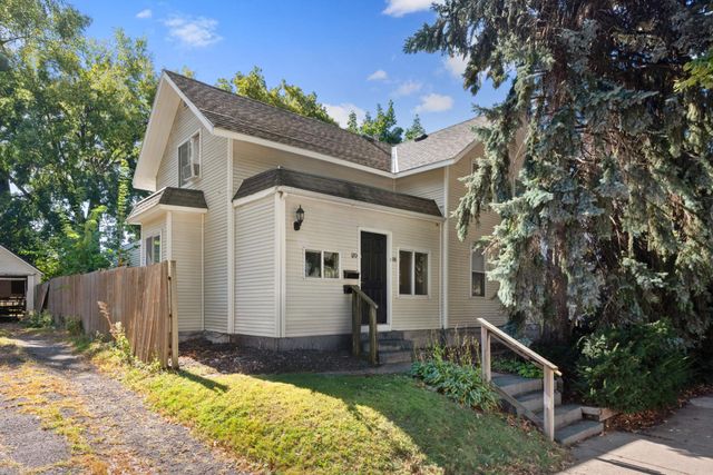 $349,900 | 118 14th Avenue Northeast | Sheridan