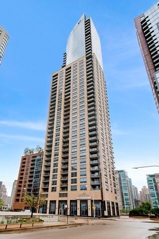 $6,100 | 420 East Waterside Drive, Unit 3514 | Near East Side