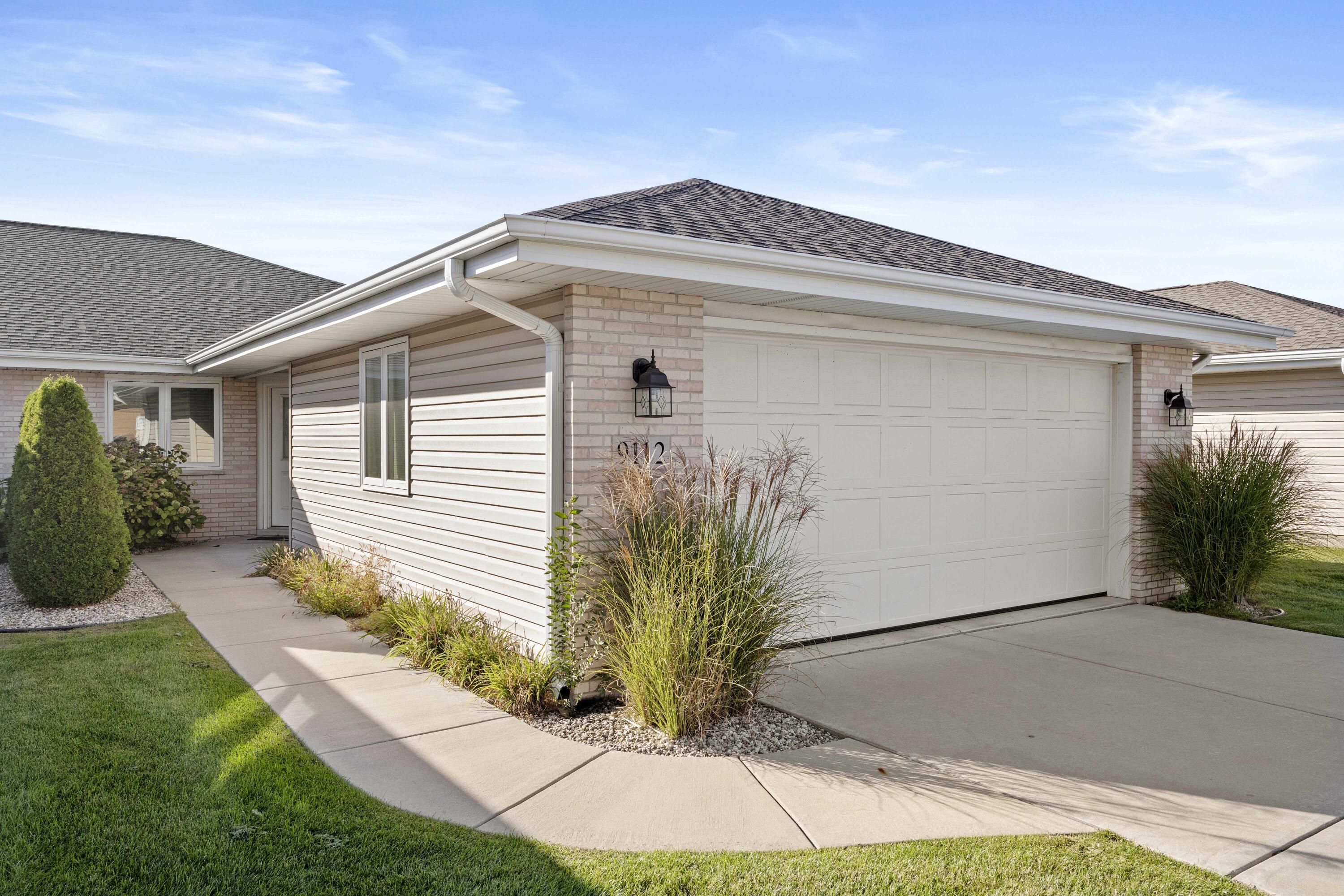 a front view of house with yard