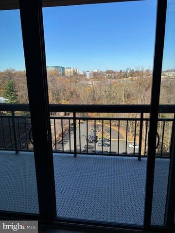 $478,888 | 2230 George C Marshall Drive, Unit 1127 | Idylwood