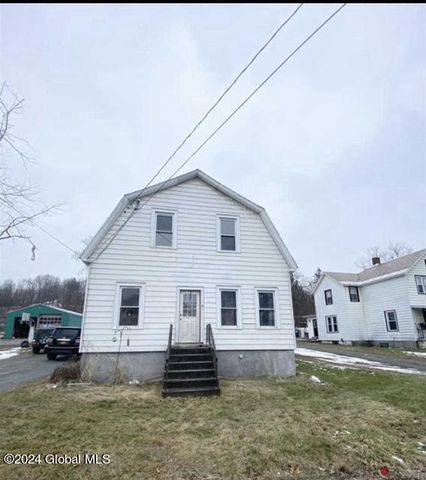 $1,400 | 369 South Main Street, Unit 2 | Mechanicville