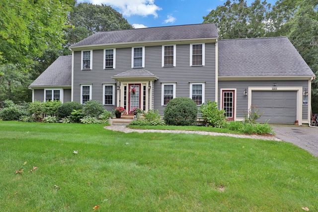 $719,000 | 16 Grandwood Drive | Forestdale