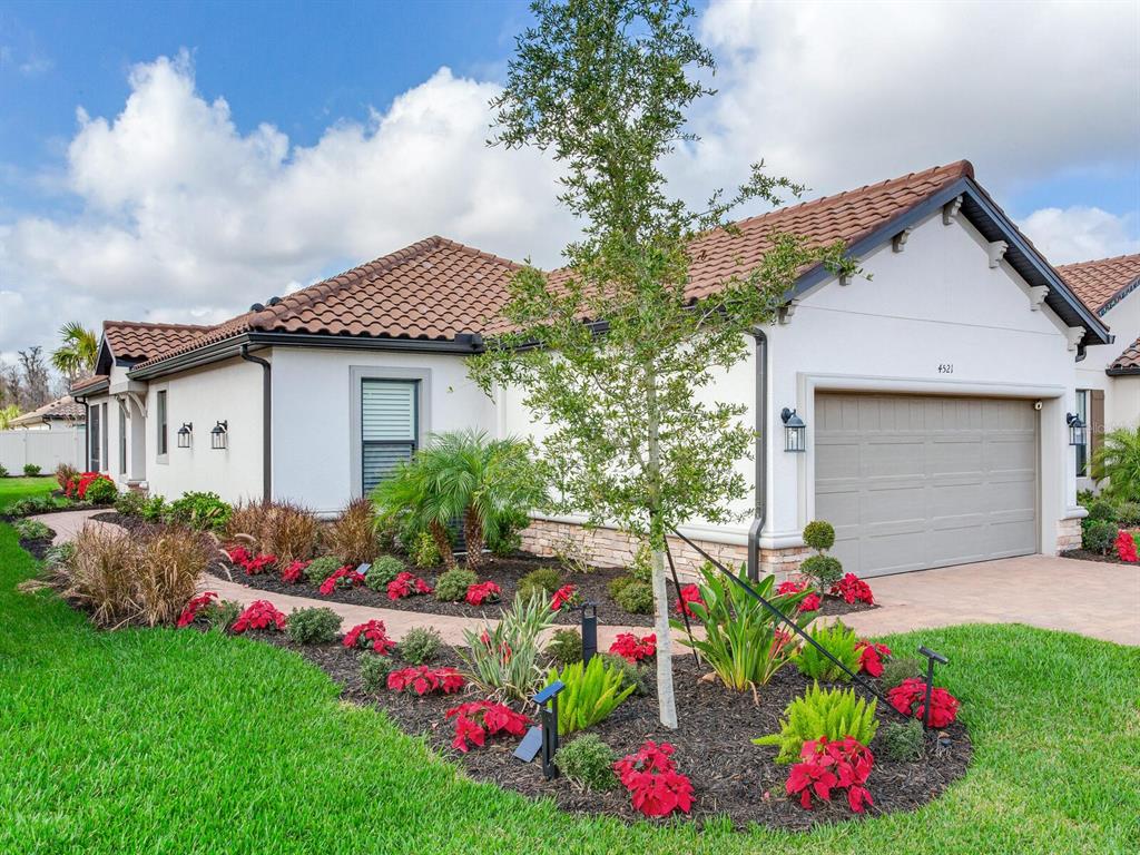 a front view of house with yard