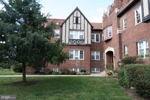 $245,000 | 235 Emerson Street Northwest, Unit 104 | Petworth