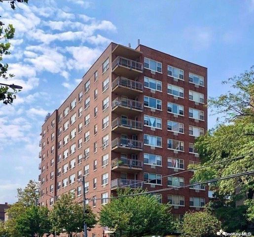 $588,000 | 81-11 45th Avenue, Unit 7N | Elmhurst