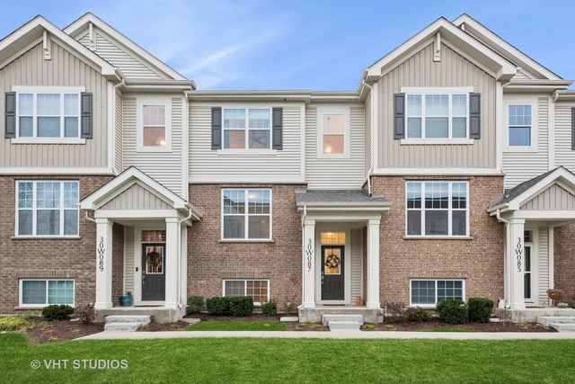 $439,000 | 30-w087 Brayman Court | Warrenville