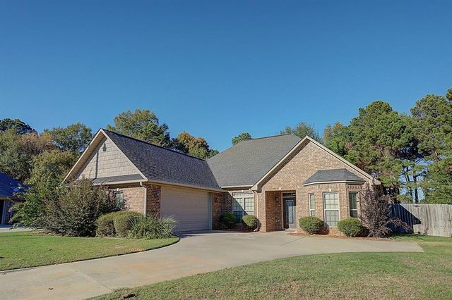 $345,000 | 6715 Lawson Circle | Texarkana