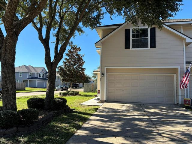 $239,900 | 443 Folk Crest Lane | Bay Colony