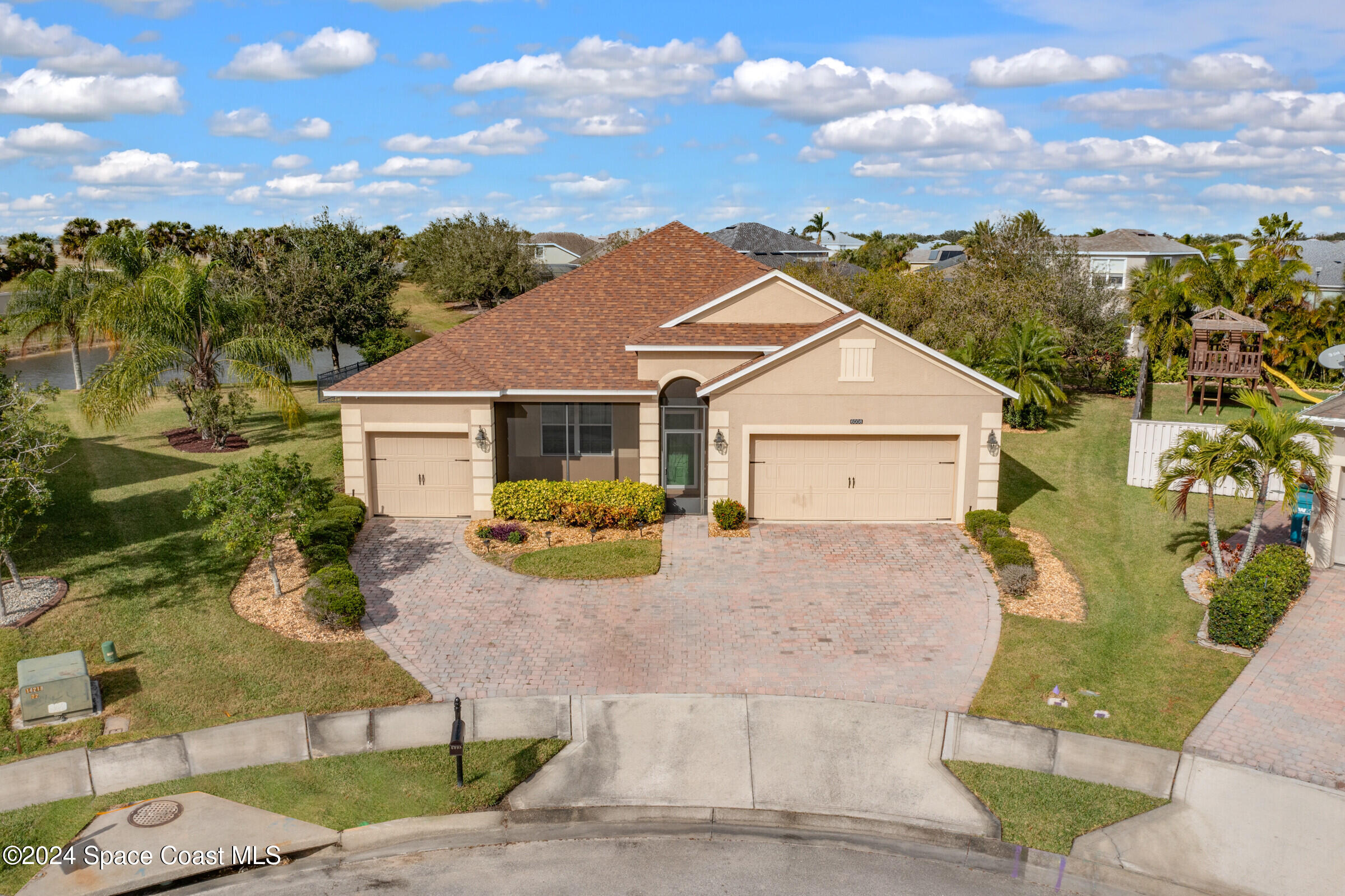 a view of a house with a patio