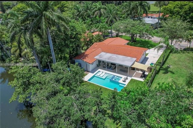 $1,500,000 | 200 Northwest 86th Street | El Portal