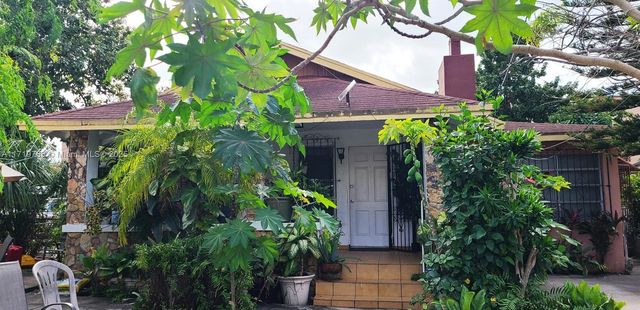 $800,000 | 1262 Southwest 4th Street | Little Havana