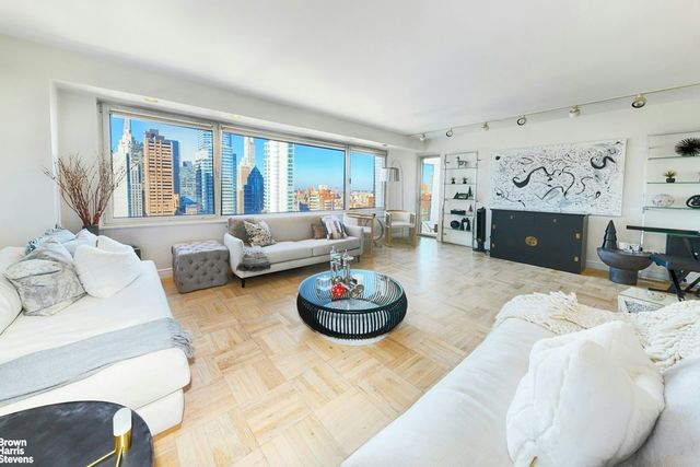 $499,000 | 303 East 57th Street, Unit 32C | Sutton Place