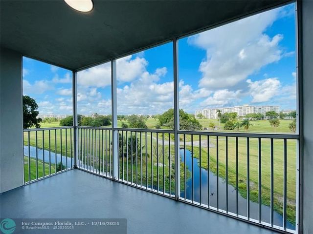 $1,900 | 2901 South Palm Aire Drive, Unit 404 | Palm Aire