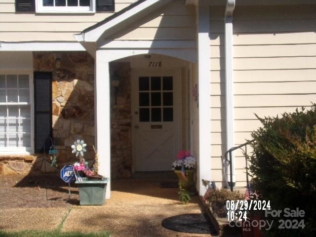 $279,000 | 7118 Quail Meadow Lane | Quail Hollow East Condominiums