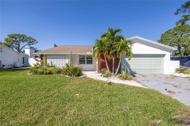 $425,000 | 6400 Bayou Grande Boulevard Northeast | Tanglewood