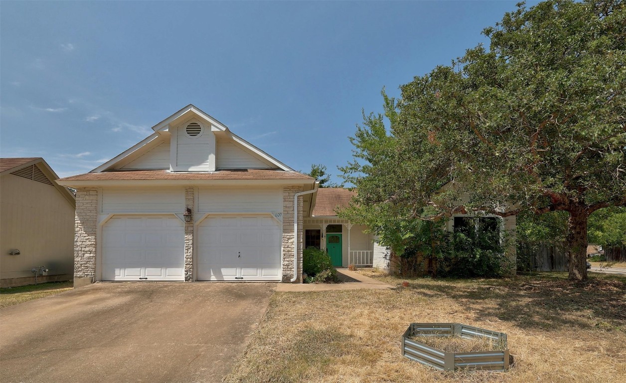 Welcome home to 609 Pomegranate Pass, Cedar Park, Texas 78613!