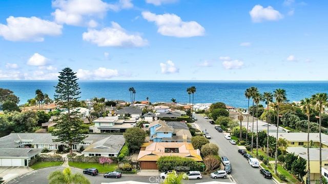 $7,000 | 1594 Via Capri, Unit 1 | North Laguna Beach