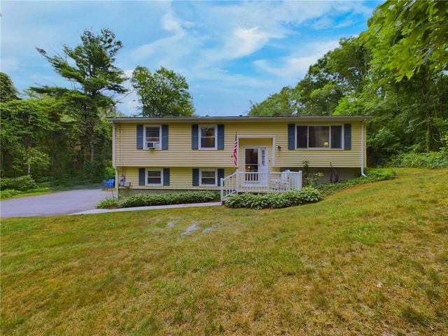 $549,900 | 2754 South County Trail | South Kingstown