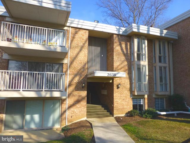 $200,000 | 2638 Fort Farnsworth Road, Unit 121 | Huntington Club Condominiums