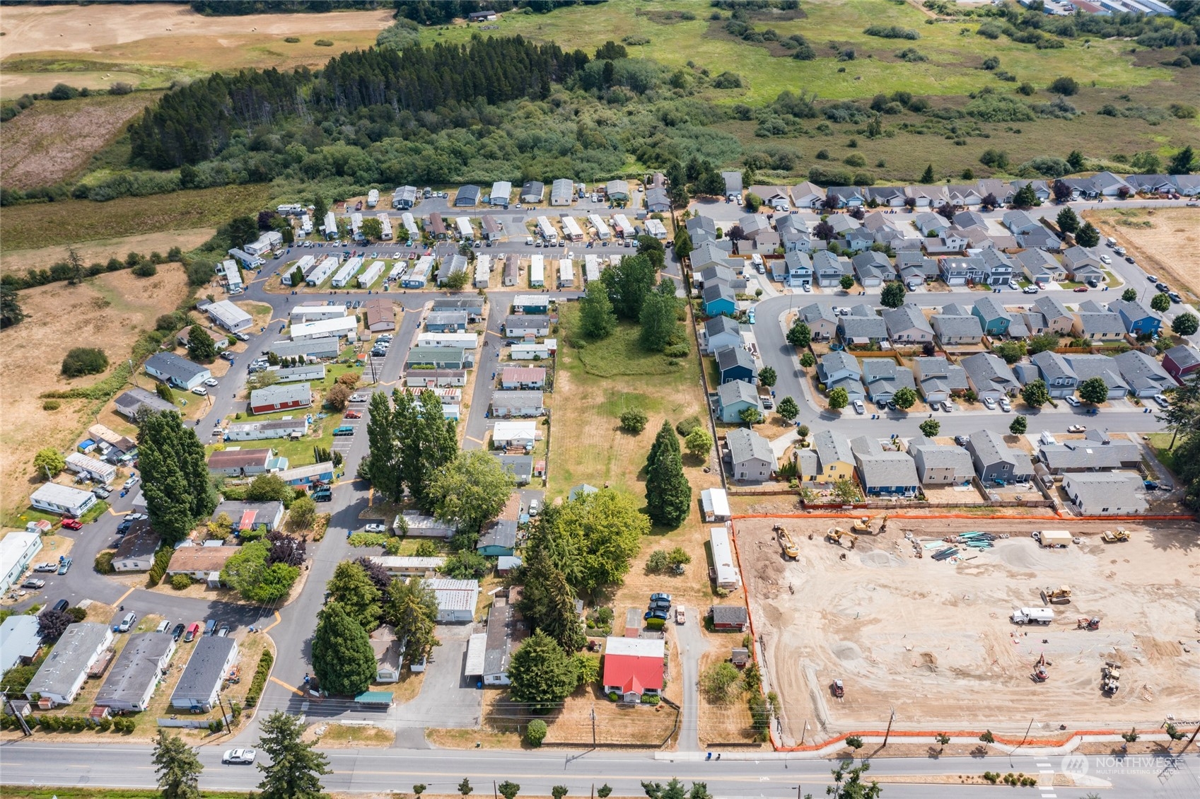 an aerial view of multiple house