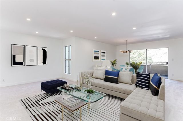 $699,999 | 6752 Hillpark Drive, Unit 301 | Sunset Strip-Hollywood Hills West