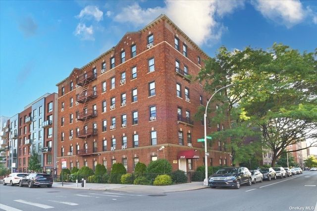 $2,600 | 109-20 Queens Boulevard, Unit 3J | Forest Hills