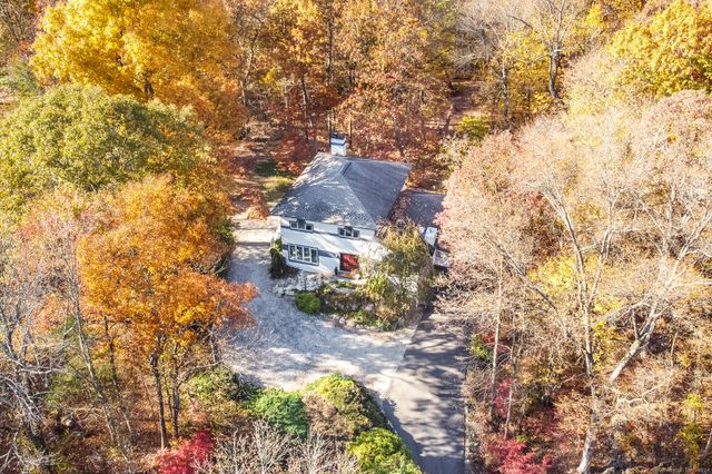 $995,000 | 177 Briar Brae Road | North Stamford