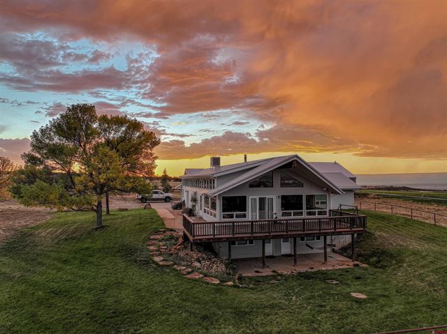 $2,750,000 | 2860 Black Canyon Road