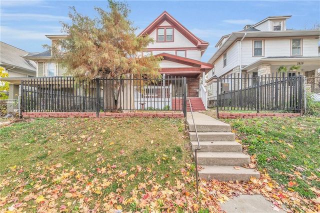 $305,000 | 2831 East 8th Street | Independence Plaza