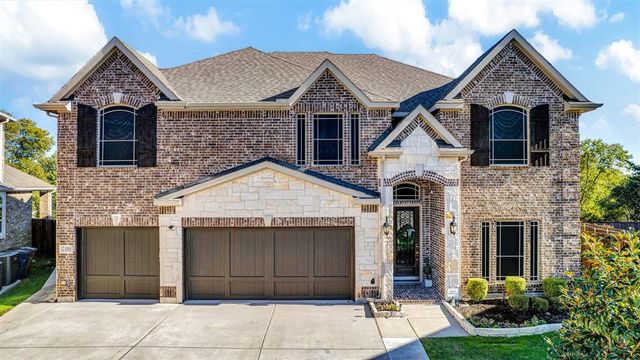 $670,000 | 2400 Tawakoni Drive | Wylie