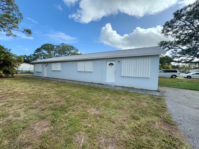 $2,300 | 4806 Dell Avenue | Lake Worth Corridor