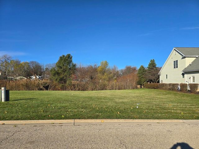 $150,000 | 785 Peninsula Drive | Wauconda